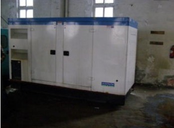 雨城康明斯150kw大型柴油二手发电机组